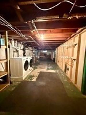 36 Lake St, Shrewsbury, MA 01545
