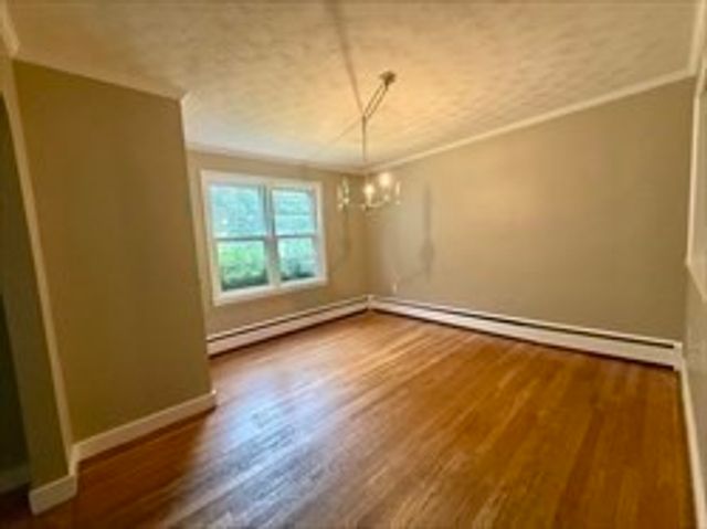 36 Lake St, Shrewsbury, MA 01545