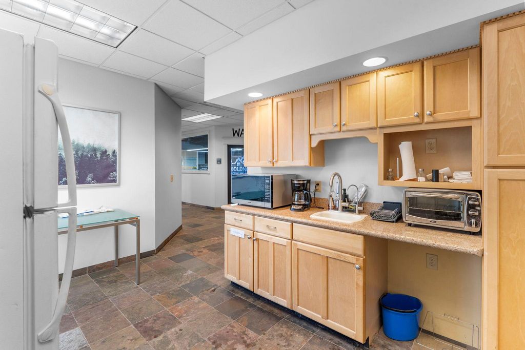 1620 98th Street W, Bloomington, MN 55431 — photo 5