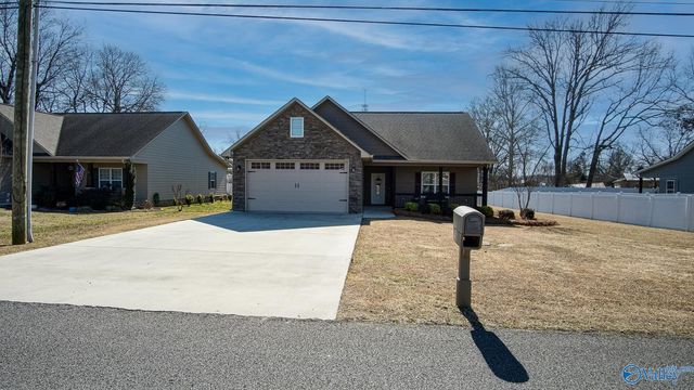 801 Thomas Avenue, Boaz, AL 35957