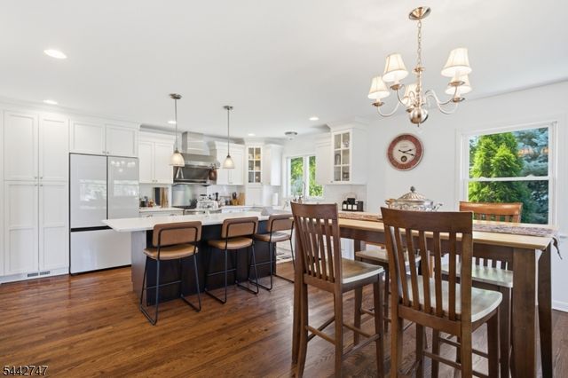 42 Sandy Hill Rd, Westfield Town, NJ 07090