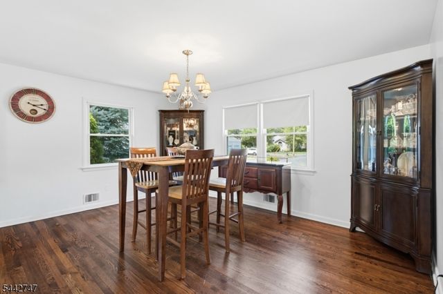 42 Sandy Hill Rd, Westfield Town, NJ 07090