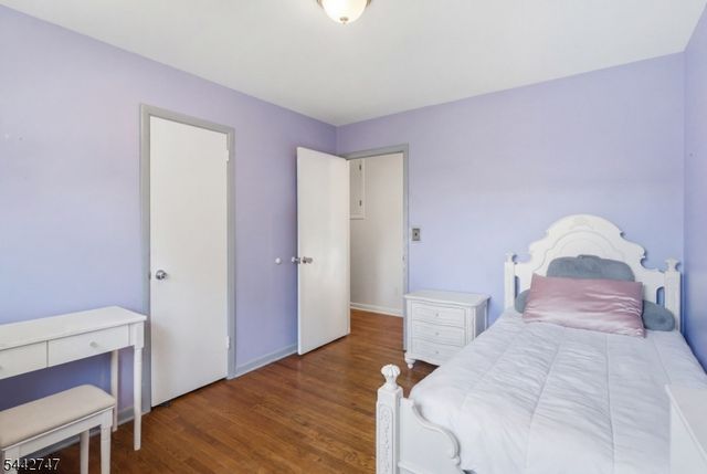 42 Sandy Hill Rd, Westfield Town, NJ 07090