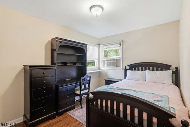 42 Sandy Hill Rd, Westfield Town, NJ 07090
