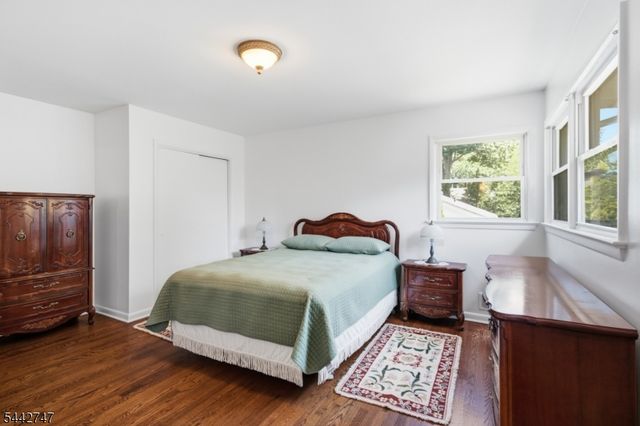 42 Sandy Hill Rd, Westfield Town, NJ 07090