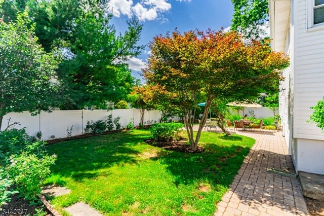 42 Sandy Hill Rd, Westfield Town, NJ 07090