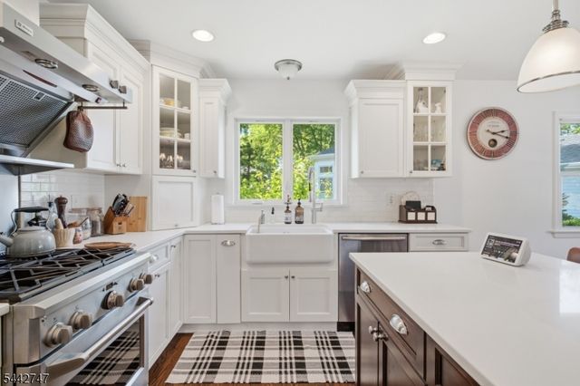 42 Sandy Hill Rd, Westfield Town, NJ 07090
