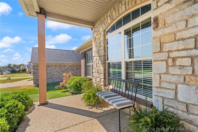 3112 Timberlake Court, Jeffersonville, IN 47130