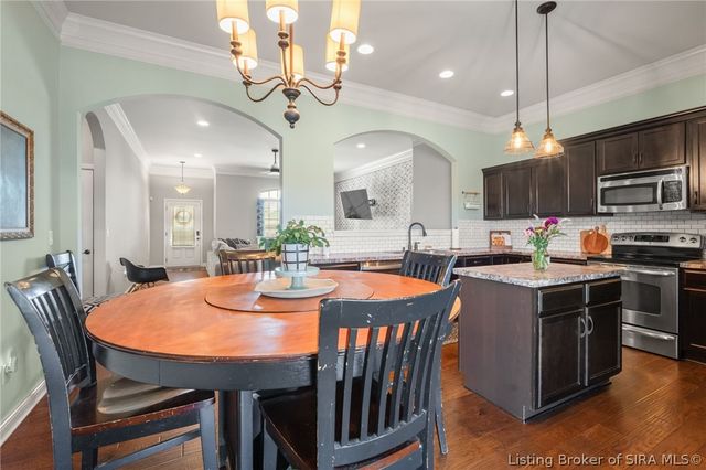 3112 Timberlake Court, Jeffersonville, IN 47130
