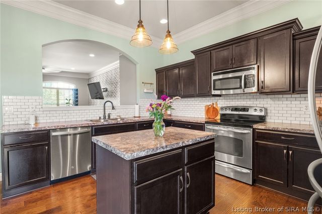 3112 Timberlake Court, Jeffersonville, IN 47130