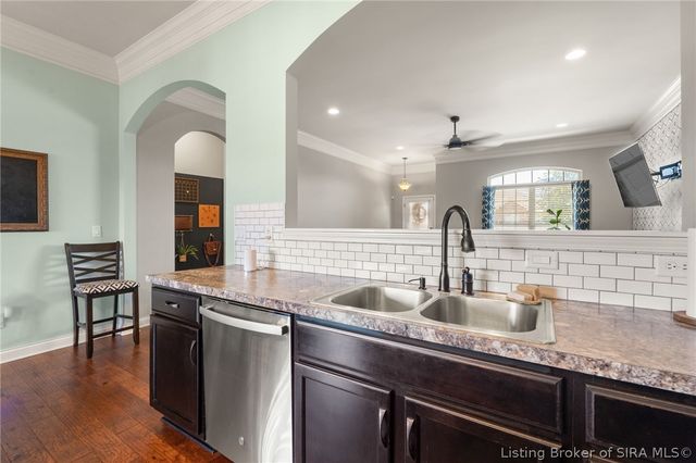 3112 Timberlake Court, Jeffersonville, IN 47130