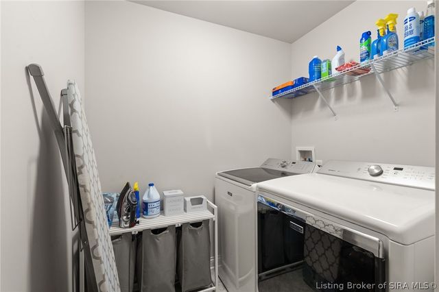 3112 Timberlake Court, Jeffersonville, IN 47130