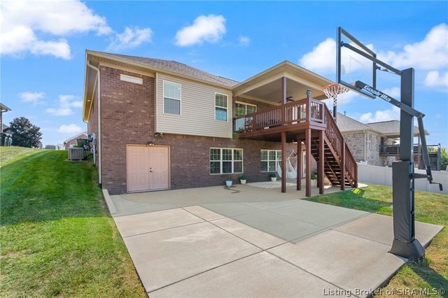 3112 Timberlake Court, Jeffersonville, IN 47130