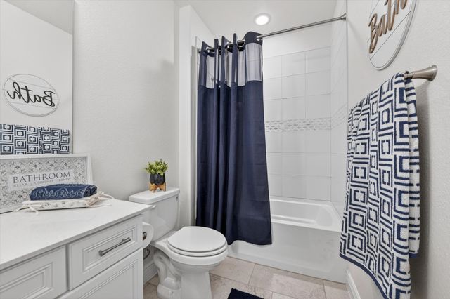 9808 Silver Rock Way, Denton, TX 76207