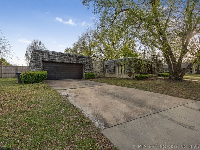 7210 E 77th Street, Tulsa, OK 74113