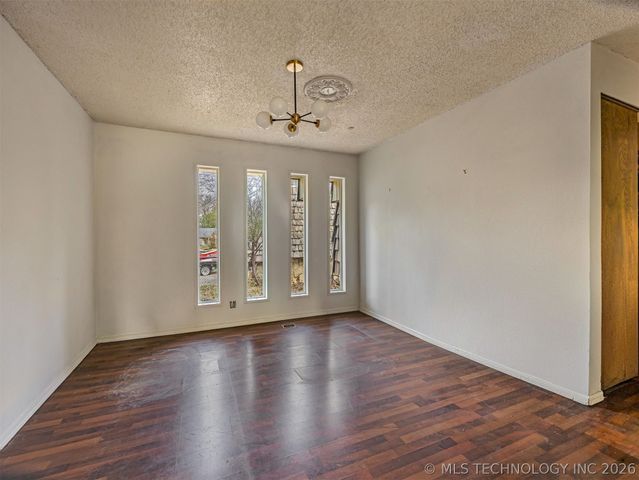 7210 E 77th Street, Tulsa, OK 74113