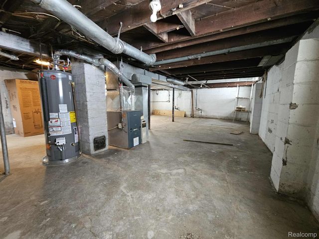 14841 Maddelein Street, Detroit, MI 48205