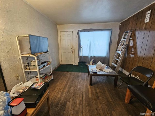 14841 Maddelein Street, Detroit, MI 48205