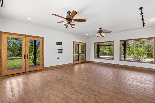 4313 S County Road 311, Henderson, TX 75654