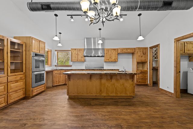 4313 S County Road 311, Henderson, TX 75654