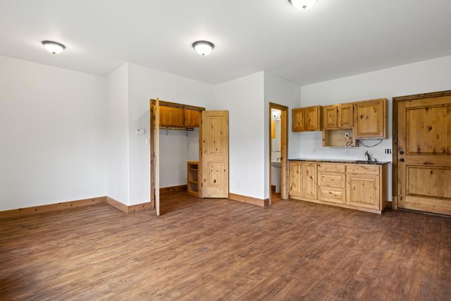 4313 S County Road 311, Henderson, TX 75654