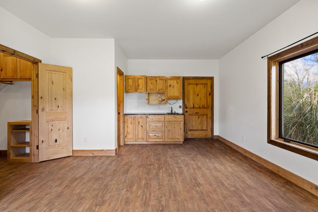 4313 S County Road 311, Henderson, TX 75654