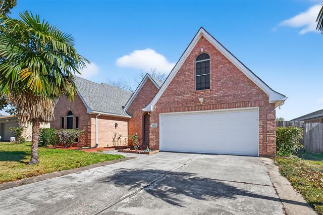 9927 Glenkirk Drive, Houston, TX 77089