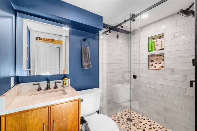 7 Daniels St 2, Salem, MA 01970