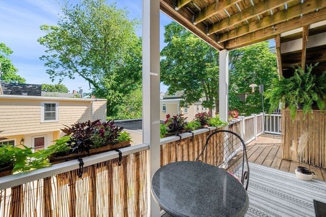 7 Daniels St 2, Salem, MA 01970