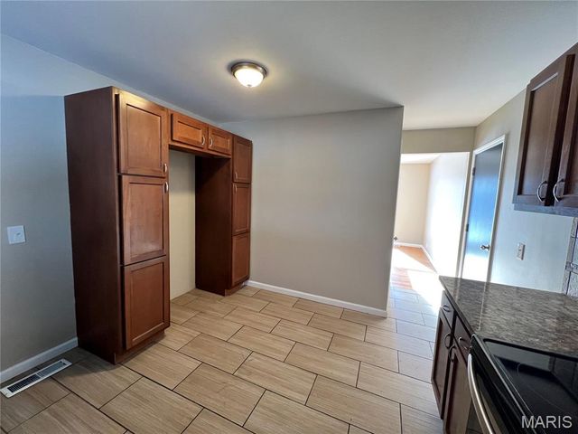 3615 Dwyer Lane, Florissant, MO 63033