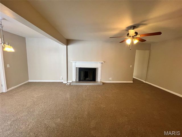 3615 Dwyer Lane, Florissant, MO 63033