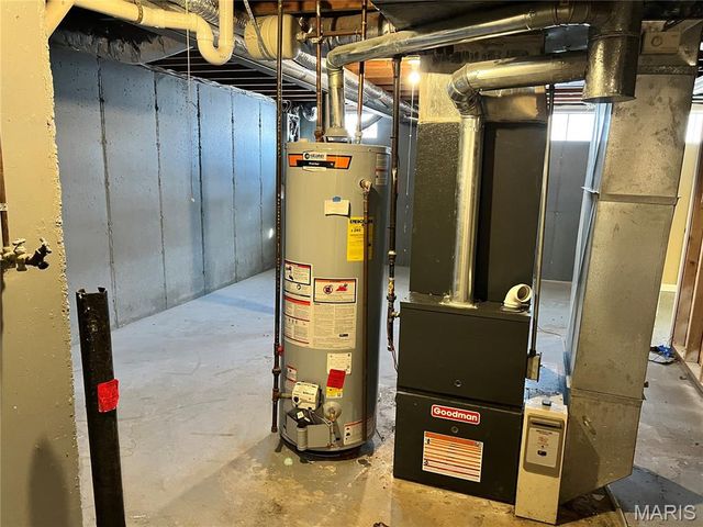 3615 Dwyer Lane, Florissant, MO 63033