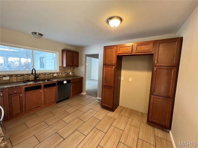 3615 Dwyer Lane, Florissant, MO 63033