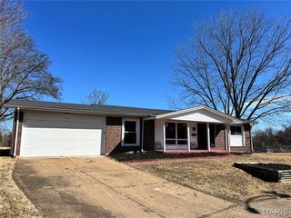 3615 Dwyer Lane, Florissant, MO 63033