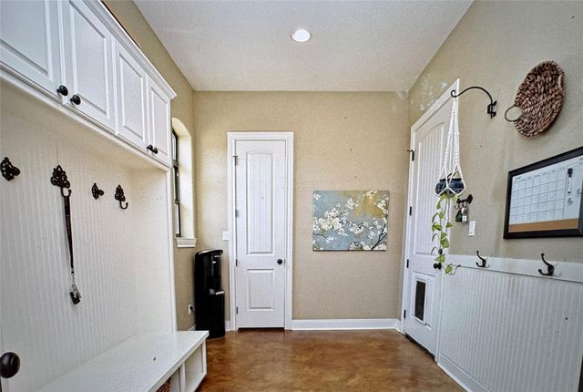126 Packsaddle DR, Bastrop, TX 78602