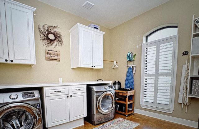 126 Packsaddle DR, Bastrop, TX 78602