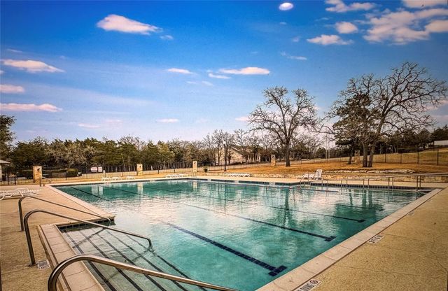 126 Packsaddle DR, Bastrop, TX 78602