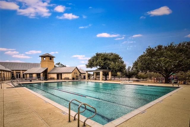126 Packsaddle DR, Bastrop, TX 78602