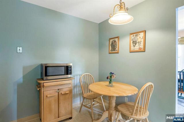 16 Addicks Road, Westwood, NJ 07675