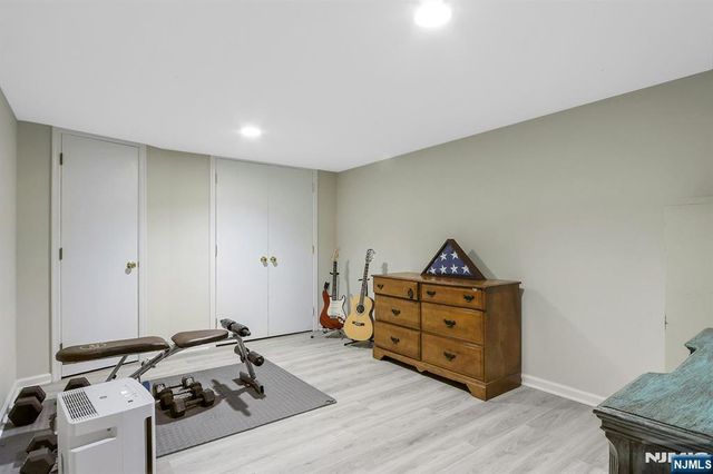 16 Addicks Road, Westwood, NJ 07675