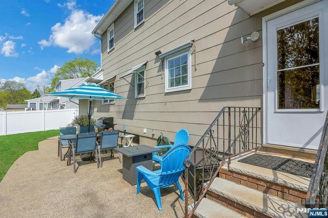 16 Addicks Road, Westwood, NJ 07675
