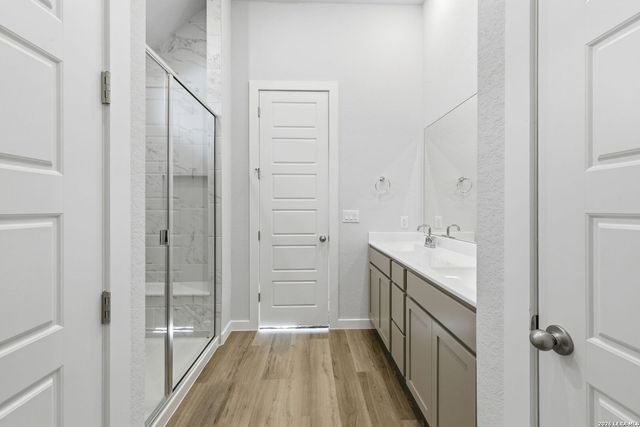 114 Scott Square, San Antonio, TX 78253