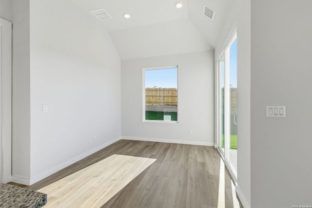 114 Scott Square, San Antonio, TX 78253