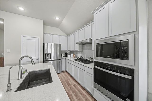 26006 Golden Dawn Trail, Richmond, TX 77406