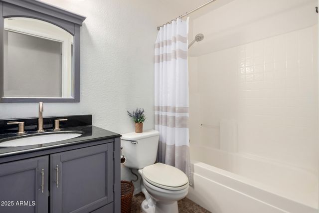 3587 E TRIGGER Way, Gilbert, AZ 85297