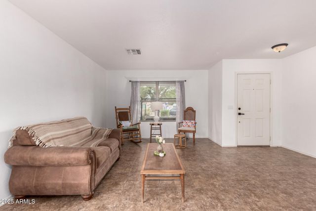 3587 E TRIGGER Way, Gilbert, AZ 85297