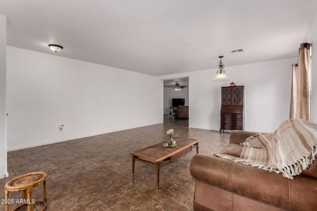 3587 E TRIGGER Way, Gilbert, AZ 85297