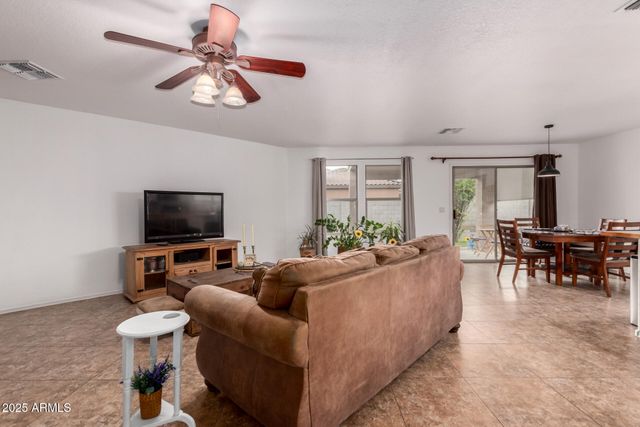 3587 E TRIGGER Way, Gilbert, AZ 85297