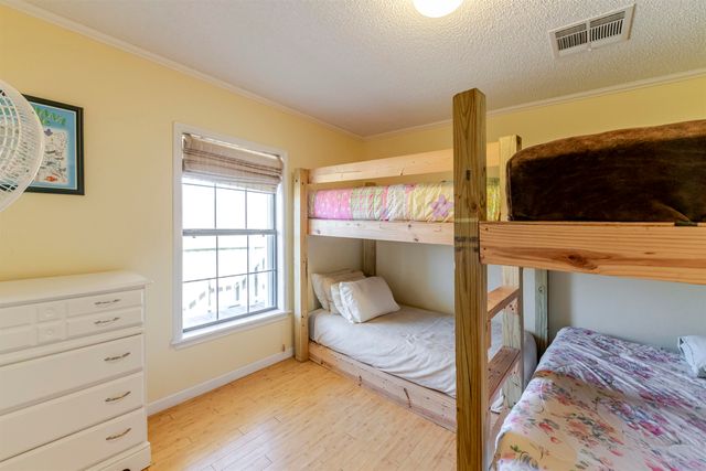 6869 Shrimpers Row, Dulac, LA 70353