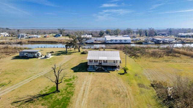 6869 Shrimpers Row, Dulac, LA 70353
